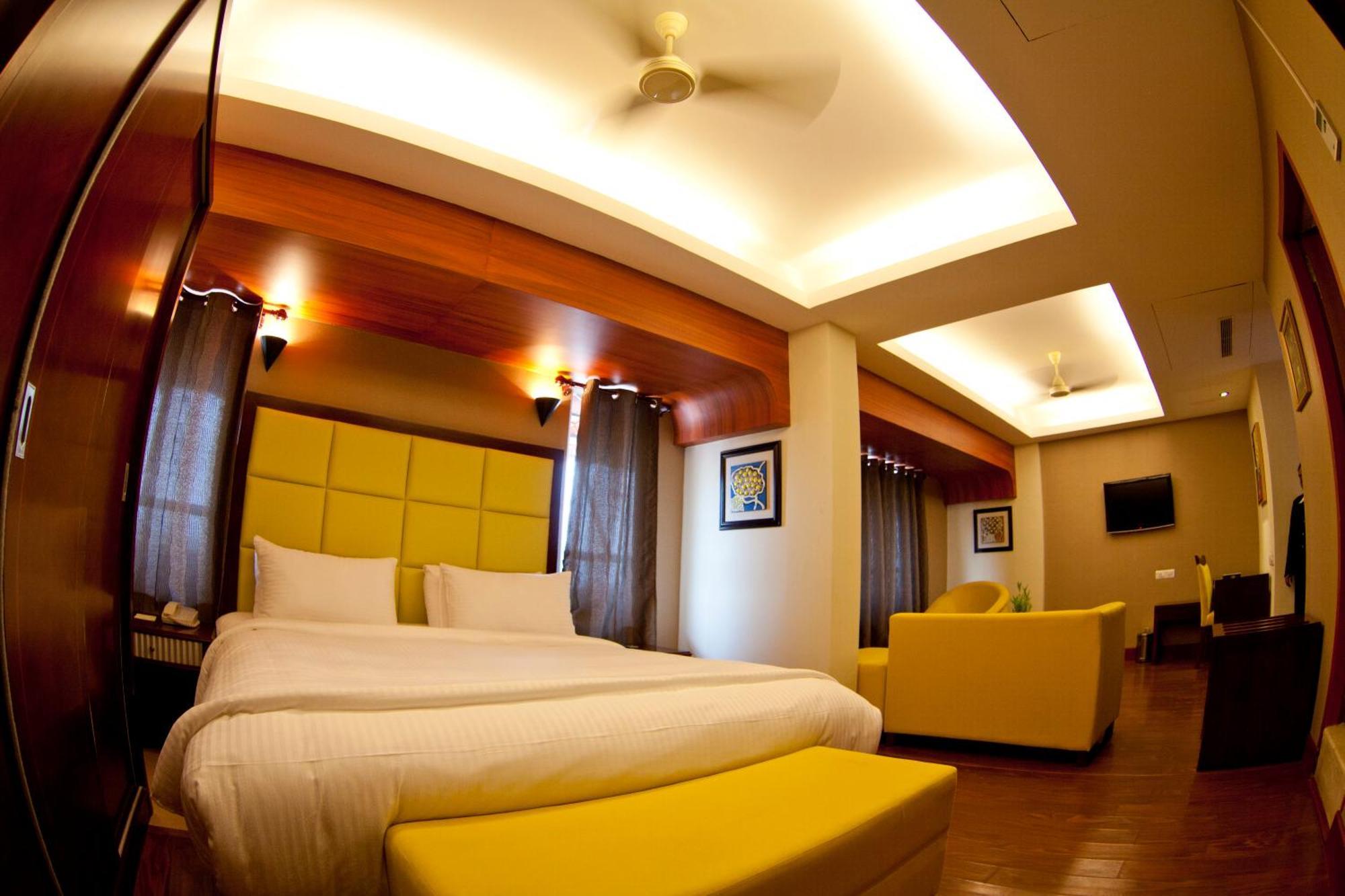 Paramount Tower Kozhikode Extérieur photo