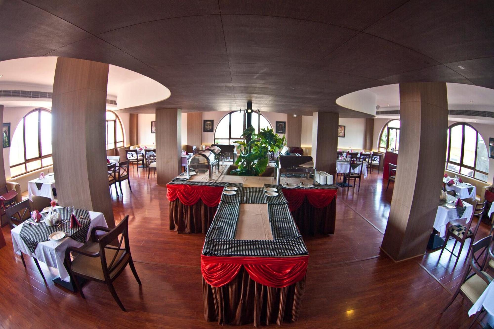 Paramount Tower Kozhikode Extérieur photo