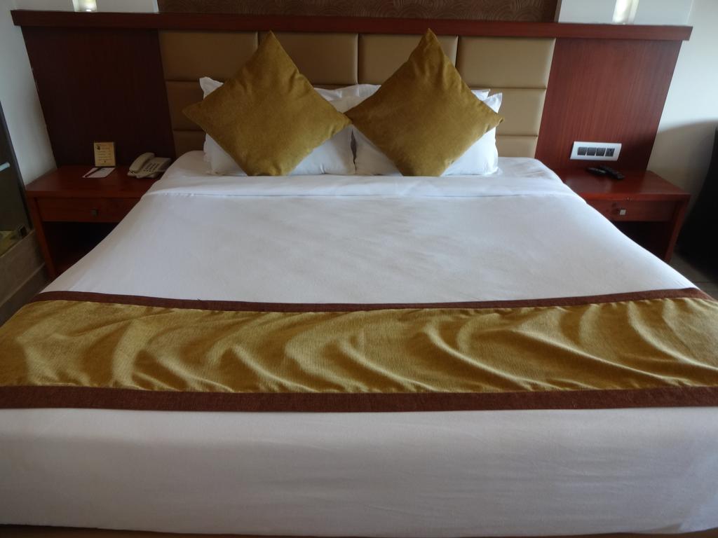 Paramount Tower Kozhikode Extérieur photo