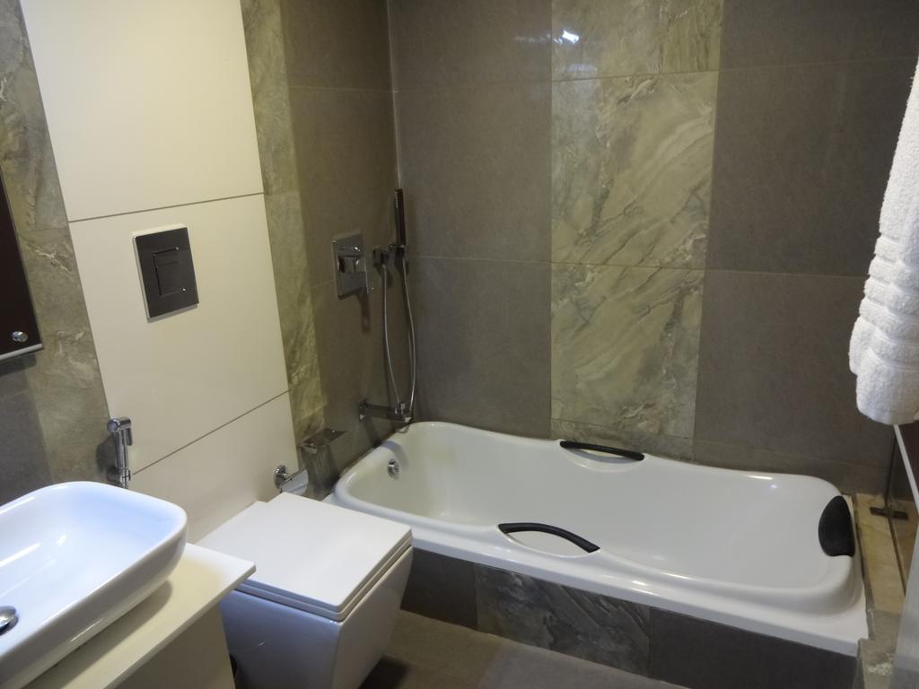 Paramount Tower Kozhikode Extérieur photo